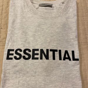 BNWT Essentials Fear of God T-shirt!